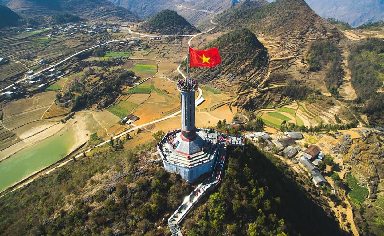 Tour Đông Bắc (Hà Giang – Cao Bằng – Bắc Kạn) TRĐB001