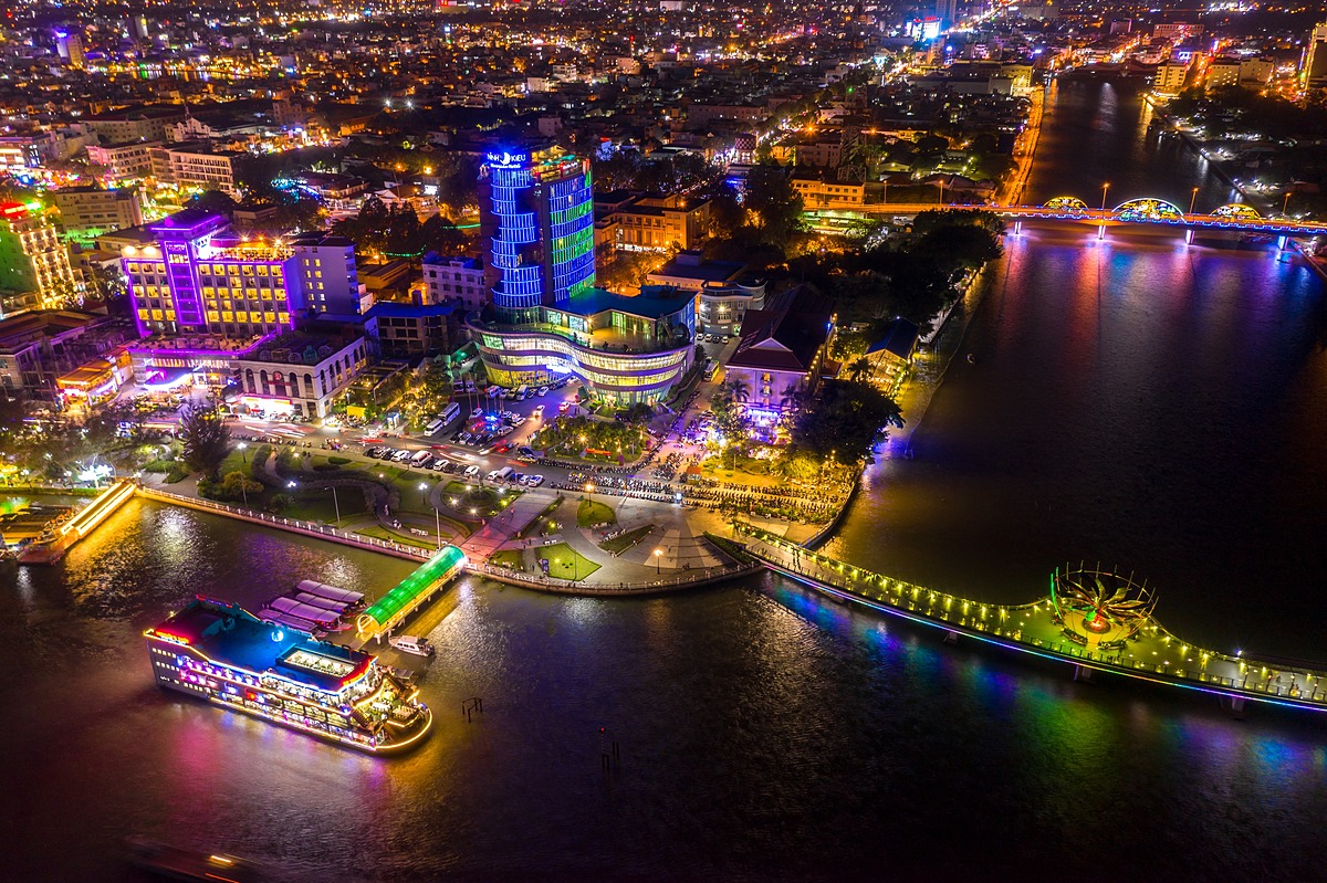 Tour Miền Tây 4N3Đ KS 4* – TRMT003