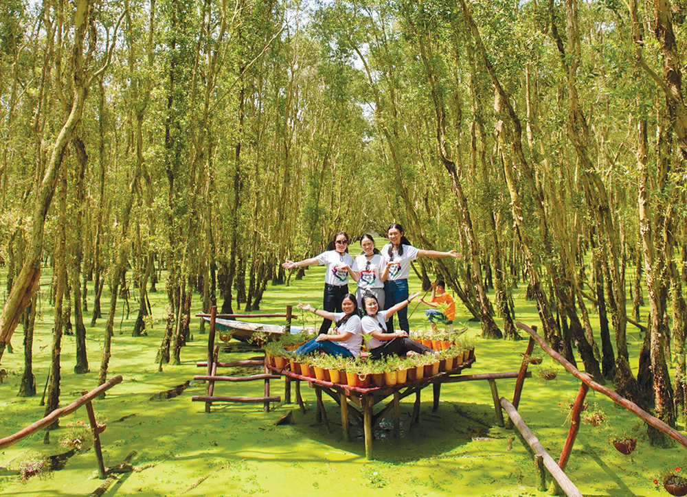 Tour Miền Tây 4N3Đ KS 4* – TRMT003