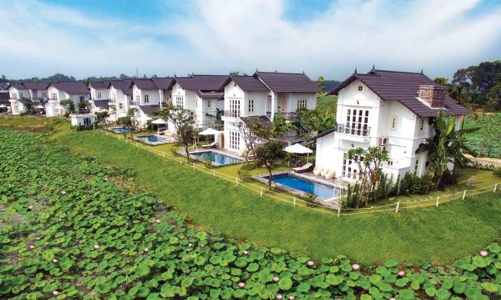 Teambuilding Vườn Vua Resort & Villas
