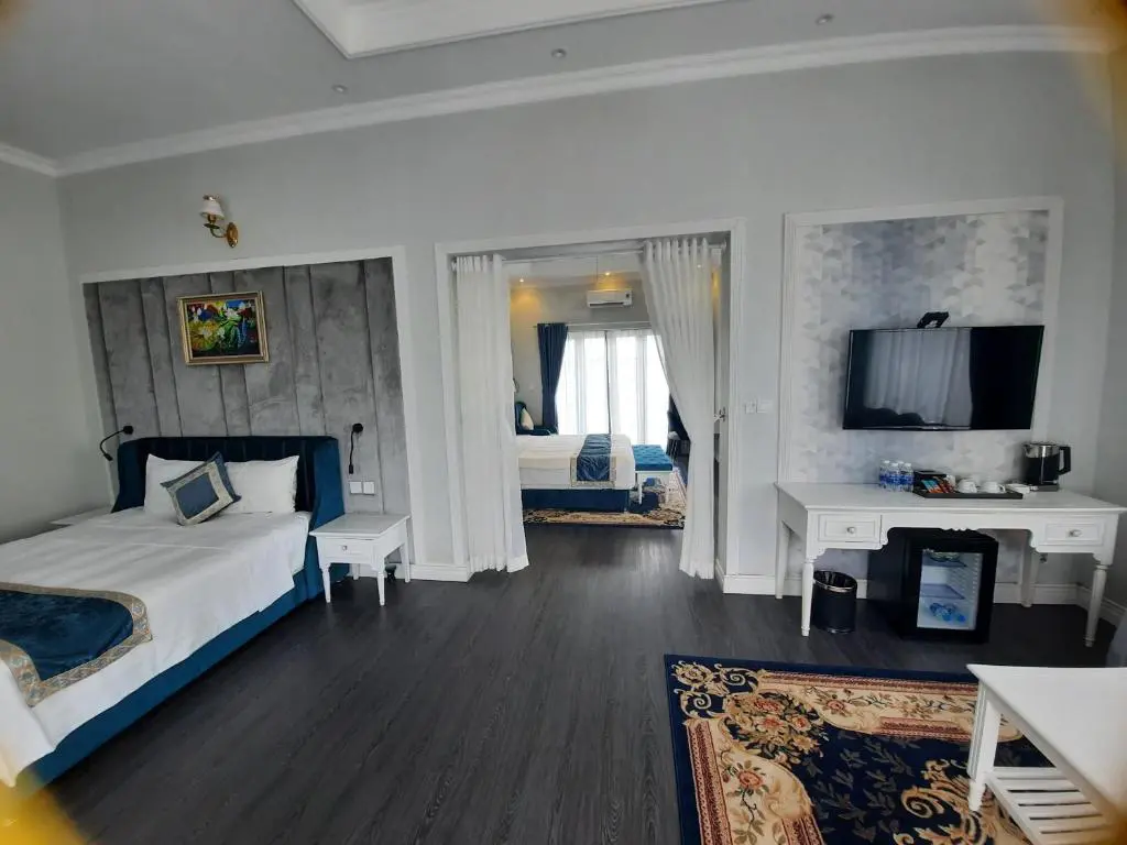 Combo tham quan trong ngày ở Vườn Vua Resort