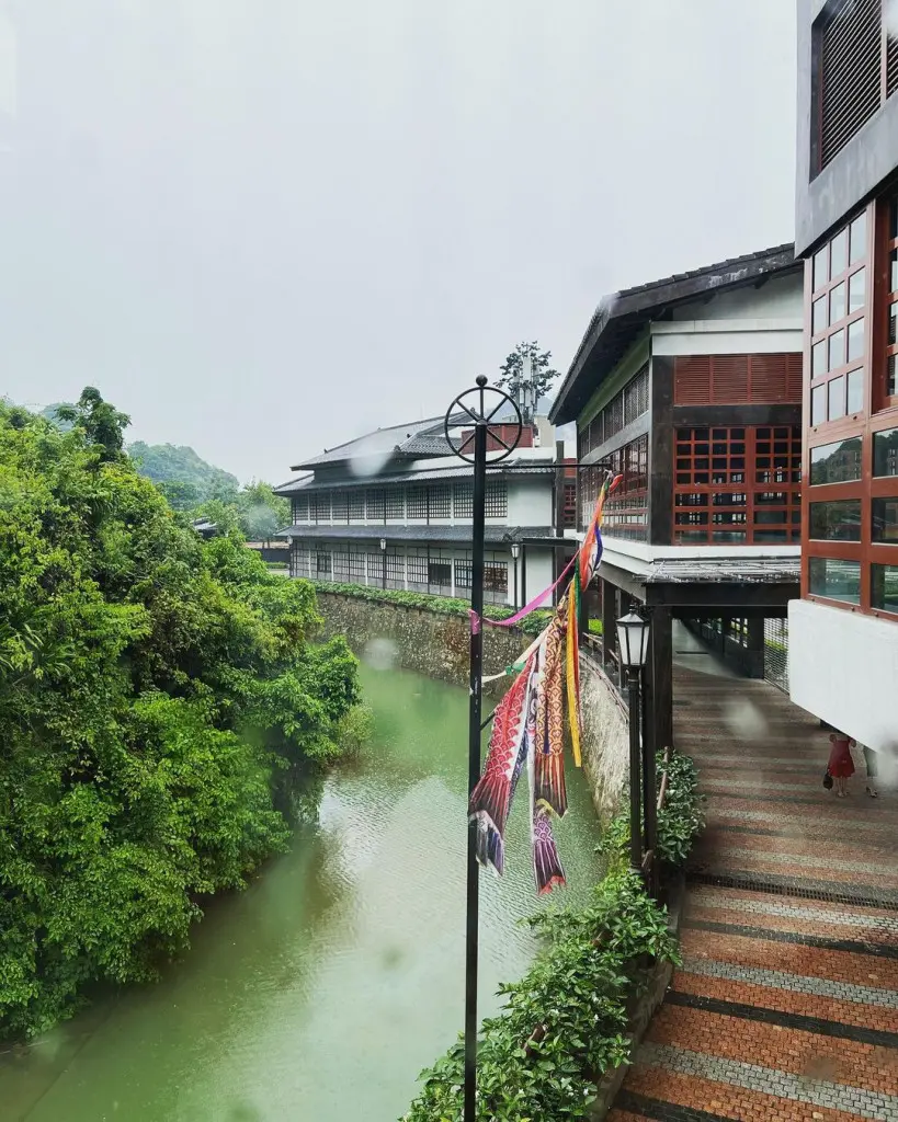 Combo vé tắm khoáng+ buffet Yoko Onsen Quang Hanh
