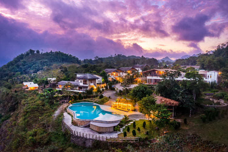 Combo Bakhan Village Resort