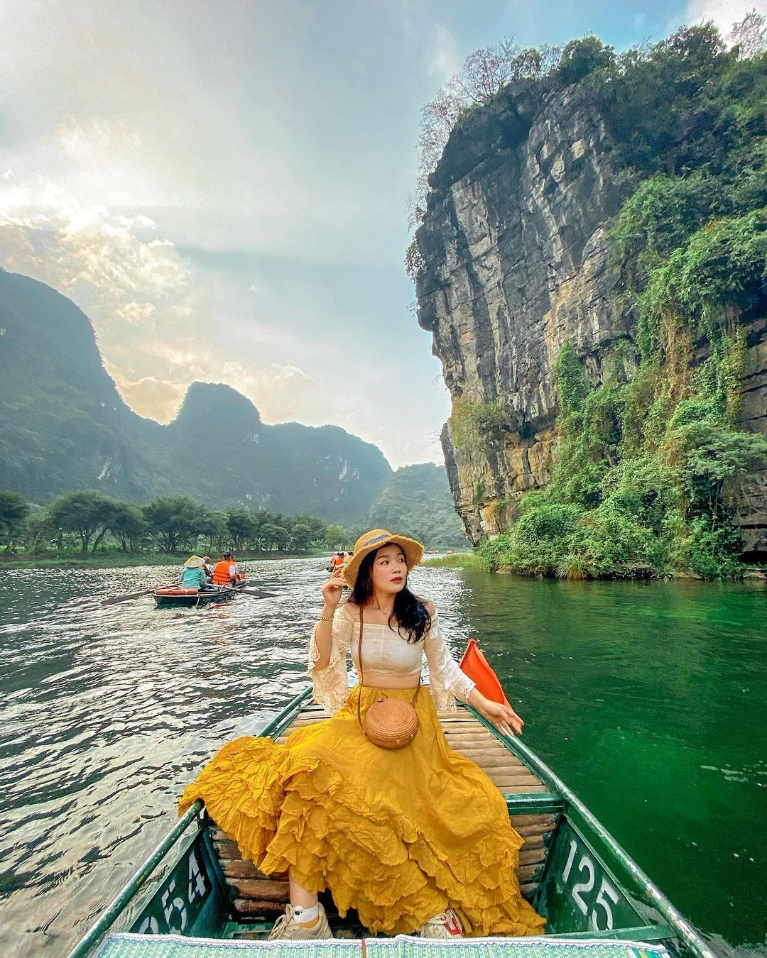 Tour Hà Nội – Ninh Bình 1 Ngày – Tour ghép