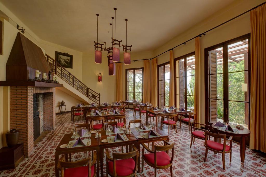 Combo Ana Mandara Villas Dalat Resort + Tour thắng cảnh