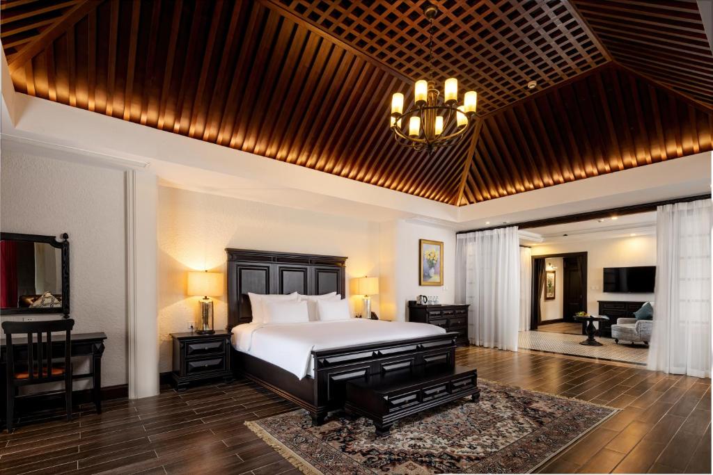 Combo Khách sạn Venus Tam Đảo + Golf