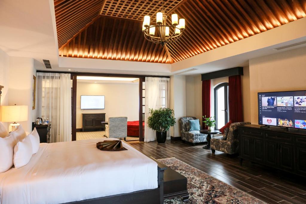 Combo Khách sạn Venus Tam Đảo + Golf