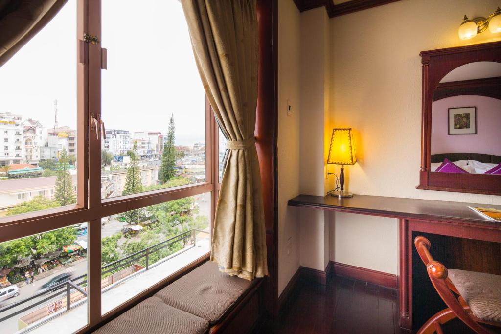 Combo 2N1Đ Khách sạn TTC Đà Lạt + check-in Đà Lạt