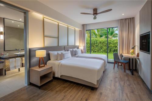 Combo 2N1Đ Meliá Ho Tram Beach Resort