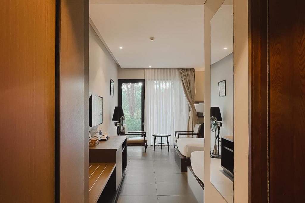 Combo Terracotta Hotel & Resort Đà Lạt + Tour văn hoá