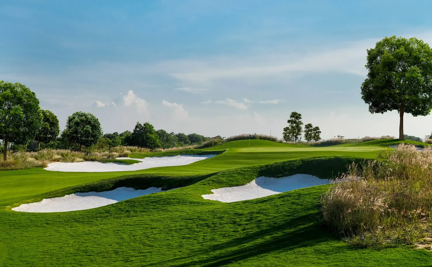 Combo 2N1D Tại Vinpearl Golf Nam Hội An