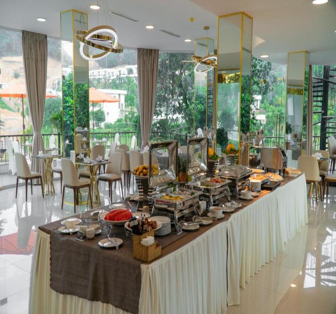 Combo 2N1Đ Ivory Villas & Resort