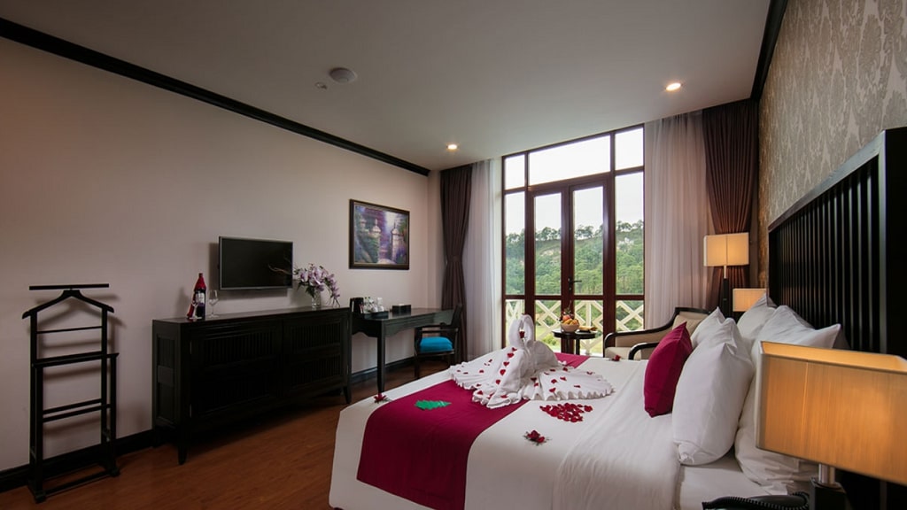 Combo Sam Tuyền Lâm Resort + Golf Đồi Cù