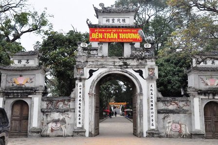 Du Lịch Hà Nam – Chùa Tam Chúc – Đền Trần Thương 1 Ngày- TRHN006