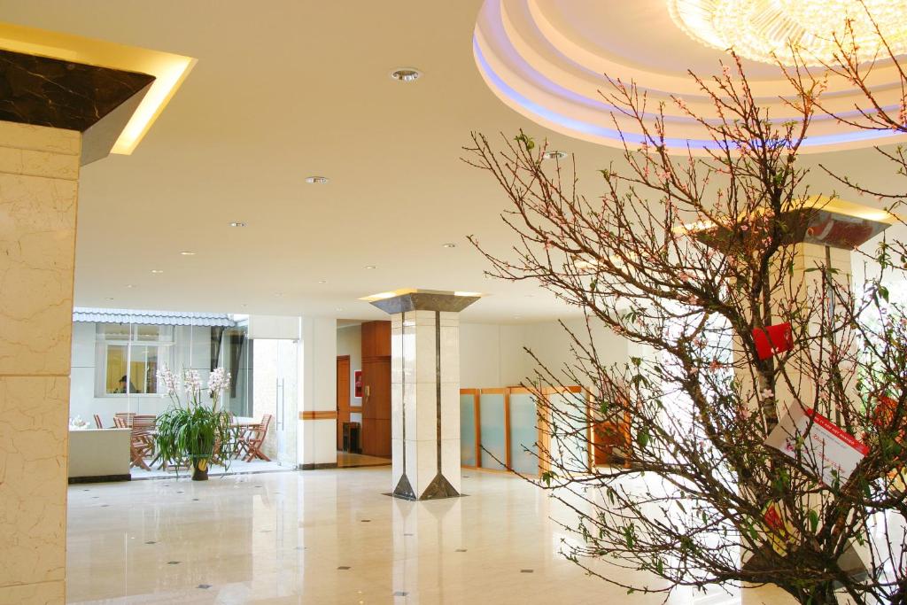 Gala Dinner Muong Thanh Holiday Da Lat Hotel
