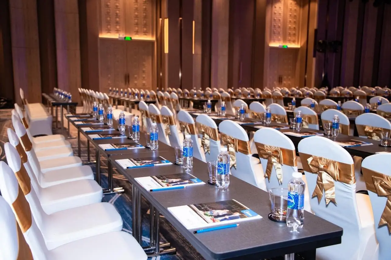 Phòng họp hội nghị khách sạn The Arena Cam Ranh resort
