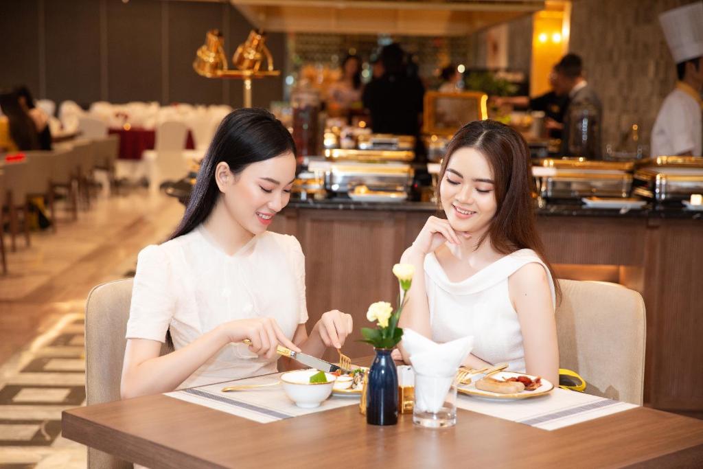 Gala Dinner Dolce by Wyndham Hanoi Golden Lake