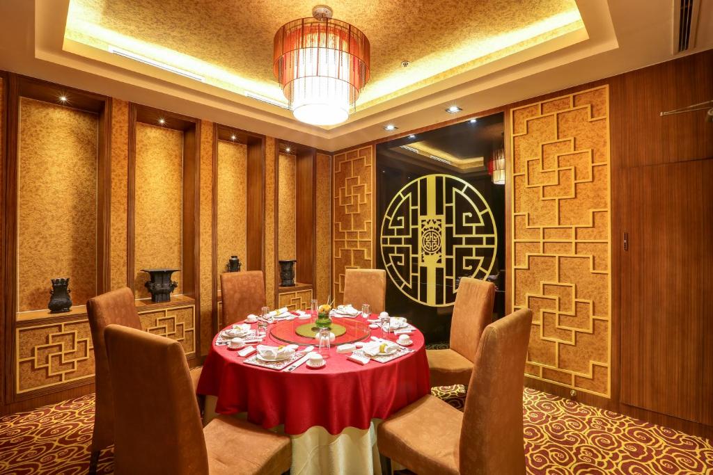Gala Dinner Hanoi Hotel