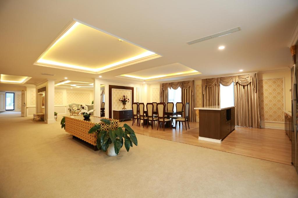Tiệc cưới Khách sạn Mường Thanh Holiday Con Cuông