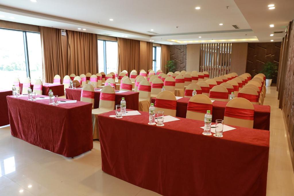 Hội nghị khách sạn Mường Thanh Holiday Con Cuông