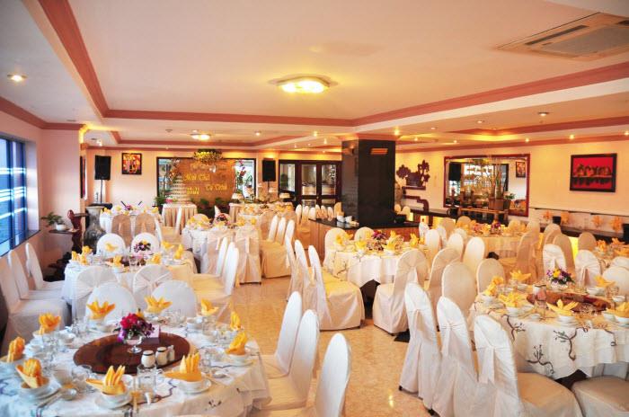 Khách sạn Yasaka Sài Gòn Nha Trang – tiệc cưới