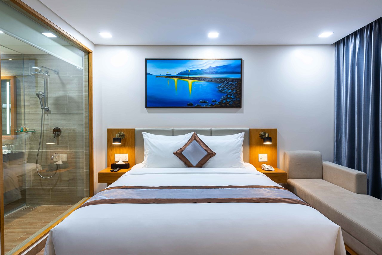 Combo Marina Bay Con Dao Hotel + Tour tham quan đảo