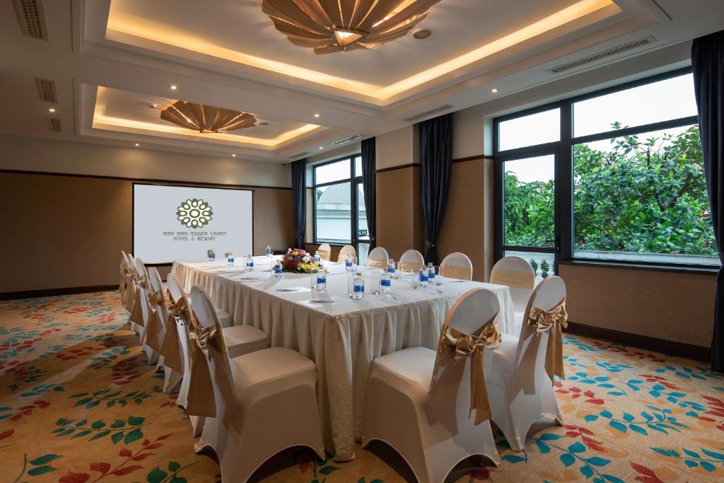 Hội nghị Ninh Binh Hidden Charm Hotel