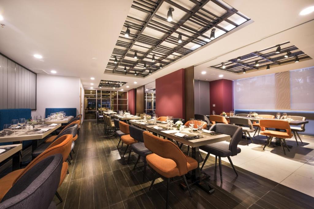 Gala Dinner Khách Sạn Novotel Suites Hà Nội