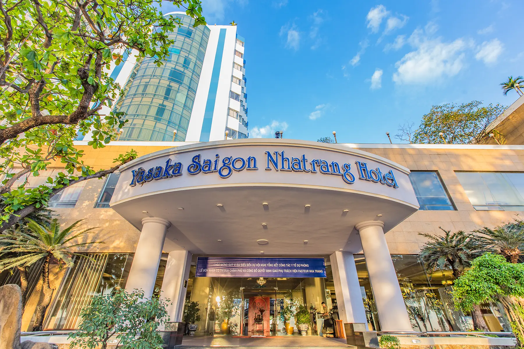 Khách sạn Yasaka Sài Gòn Nha Trang – tiệc cưới