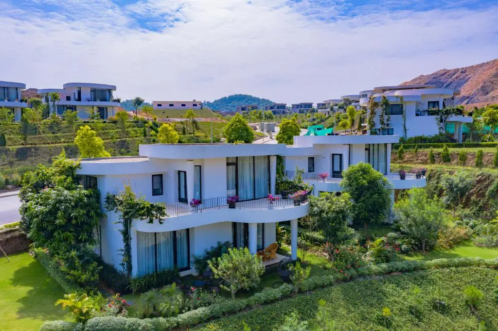 Combo Ivory Villas & Resort + BBQ