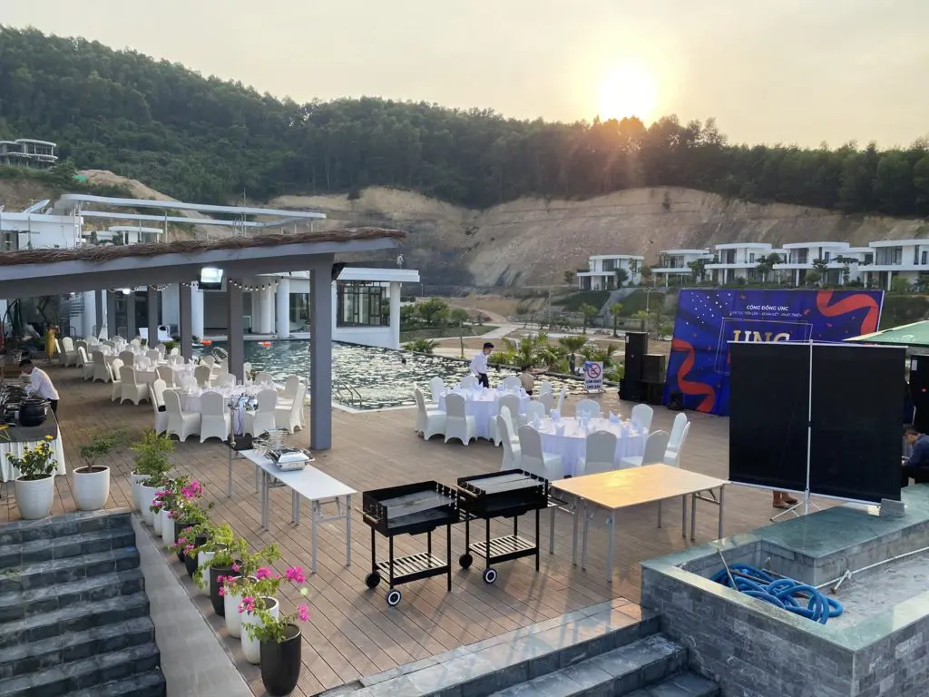Combo 2N1Đ Ivory Villas & Resort