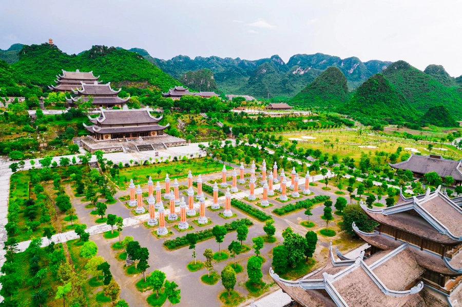 Tour du lịch Tam Chúc – Địa Tạng Phi Lai Tự 1 ngày – TRHN004