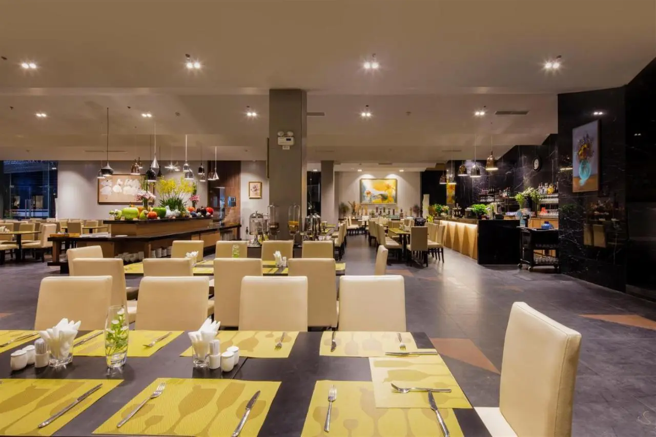 Combo 2N1Đ Phòng TerraCotta Hotel & Resort Đà Lạt + Xe Limousine
