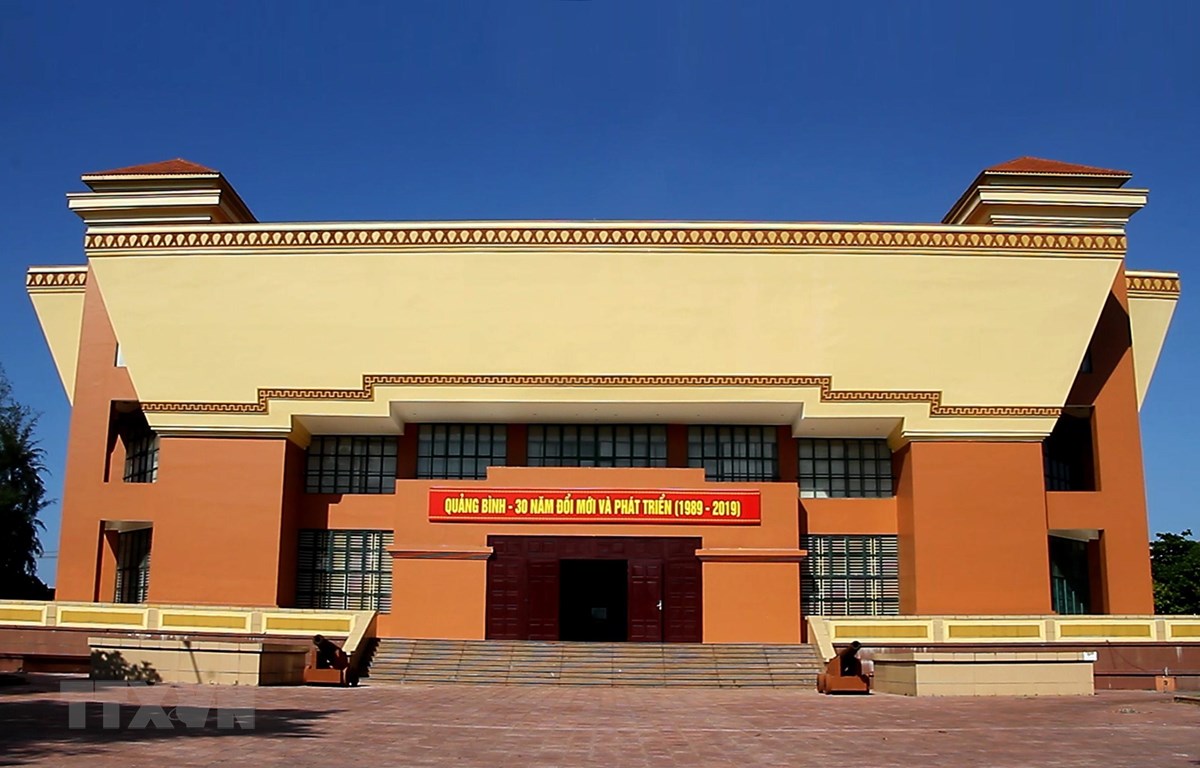 Tour Đồng Hới – Quảng Bình 1 Ngày – TRQB006