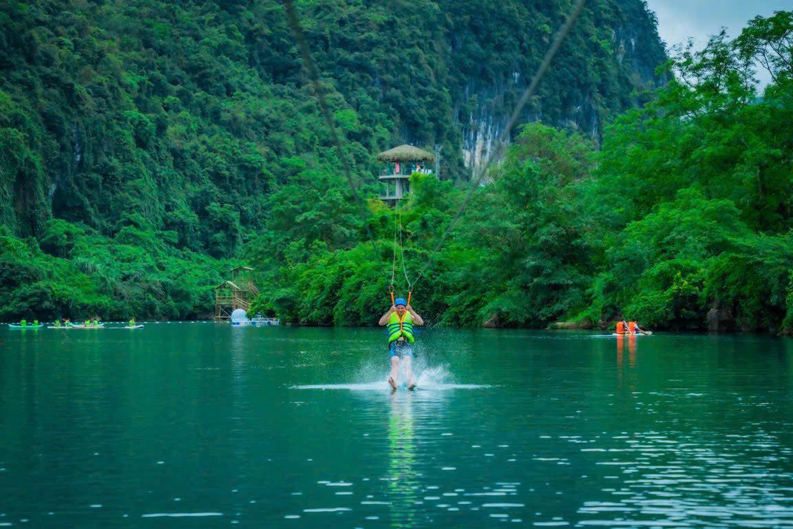 Tour Động Phong Nha và Thung lũng Hava 1 ngày – TRQB008