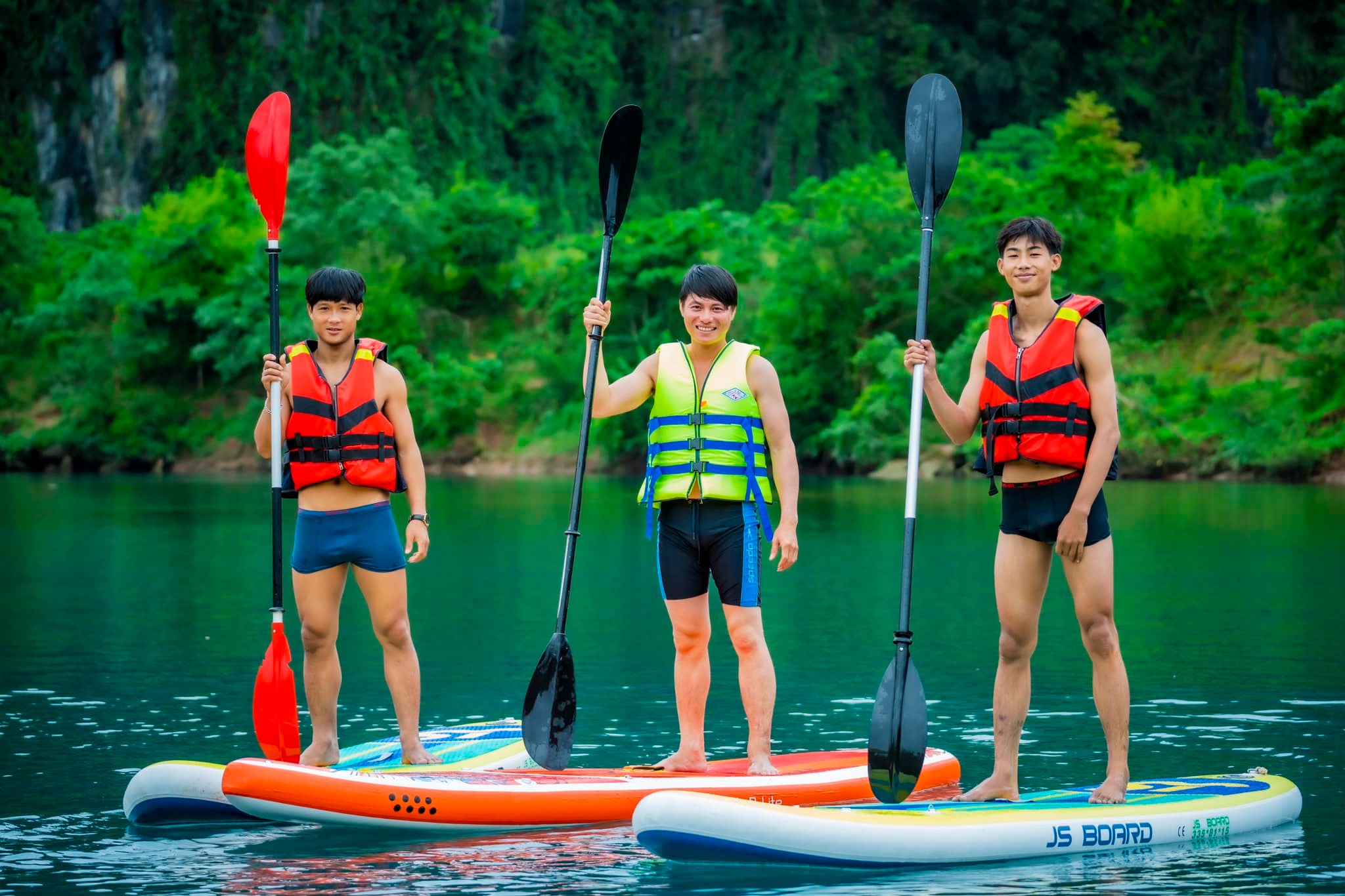 Tour Động Phong Nha và Thung lũng Hava 1 ngày – TRQB008