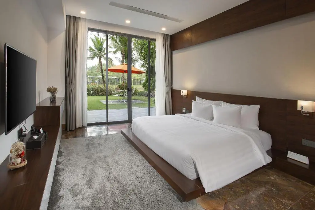 Combo 3N2Đ Resort Flamingo Đại Lải + Xông hơi JJB