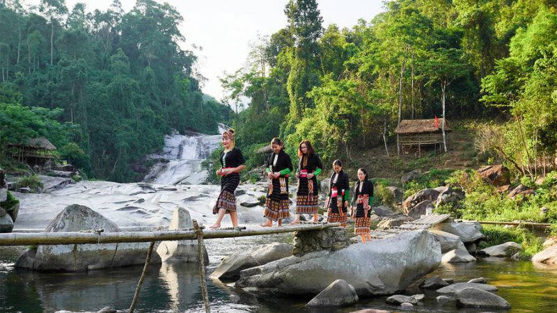 Tour Hà Nội – Nghệ An 4N3Đ KS 4* TRNA002