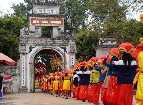 Du Lịch Hà Nam – Chùa Tam Chúc – Đền Trần Thương 1 Ngày- TRHN006