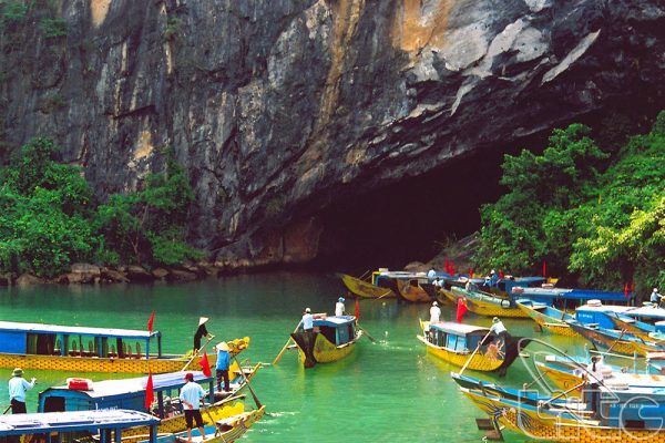 Tour Động Thiên Đường – Suối Mọoc 1 Ngày – TRQB002