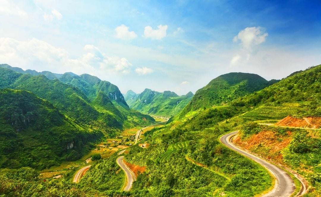 Tour Tây Bắc (Mai Châu – Mộc Châu – Điện Biên – Lai Châu – Sapa) 4N3Đ – TRTB003