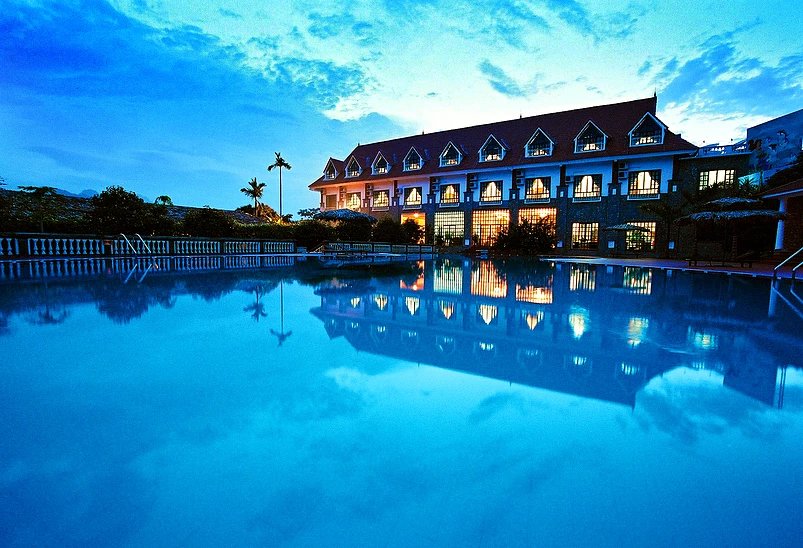 Combo V Resort + BBQ