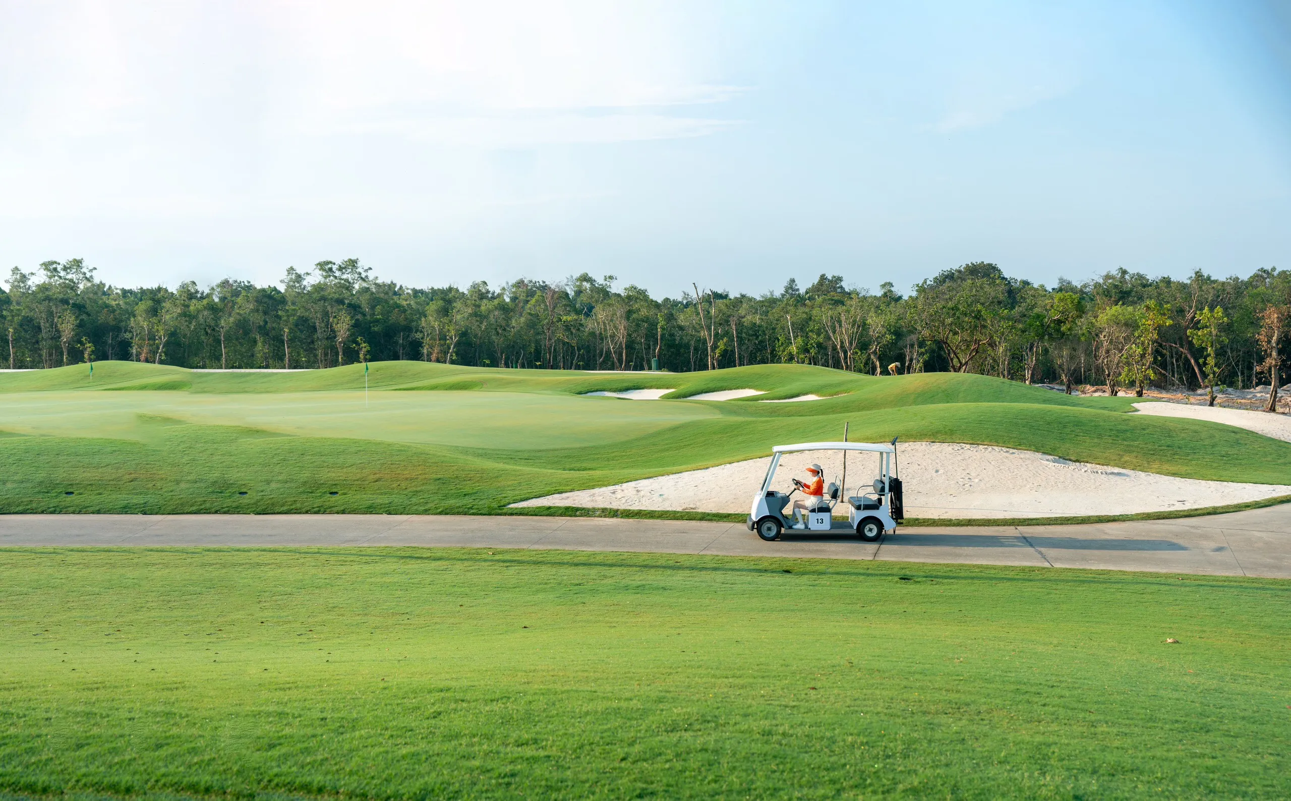 Sân Golf Eschuri Vung Bau Golf Course