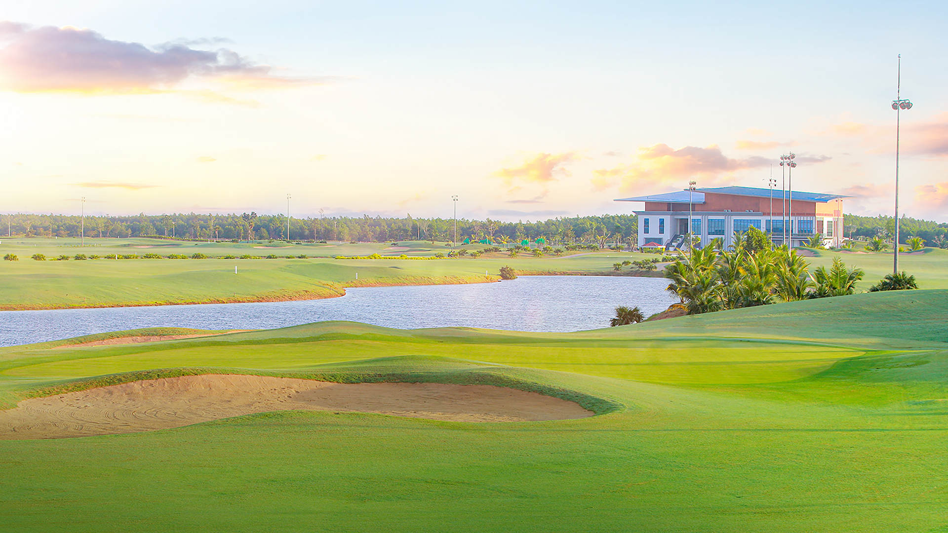 Sân golf Royal Long An Golf & Villas