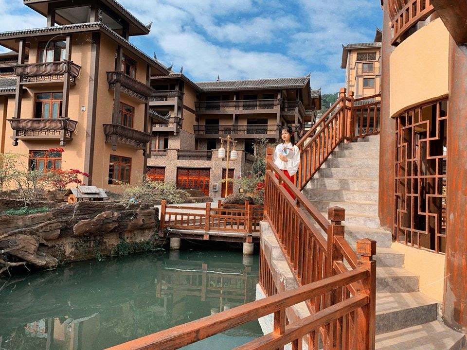 Tour Hà Khẩu – Bình Biên – Mông Tự 2N2Đ – TRHK004