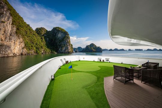 Du thuyền Stellar of the Seas vịnh Hạ Long