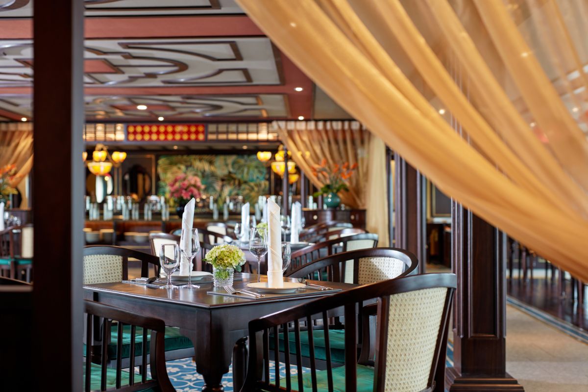 Du thuyền Indochine Premium Hạ Long 3N2Đ