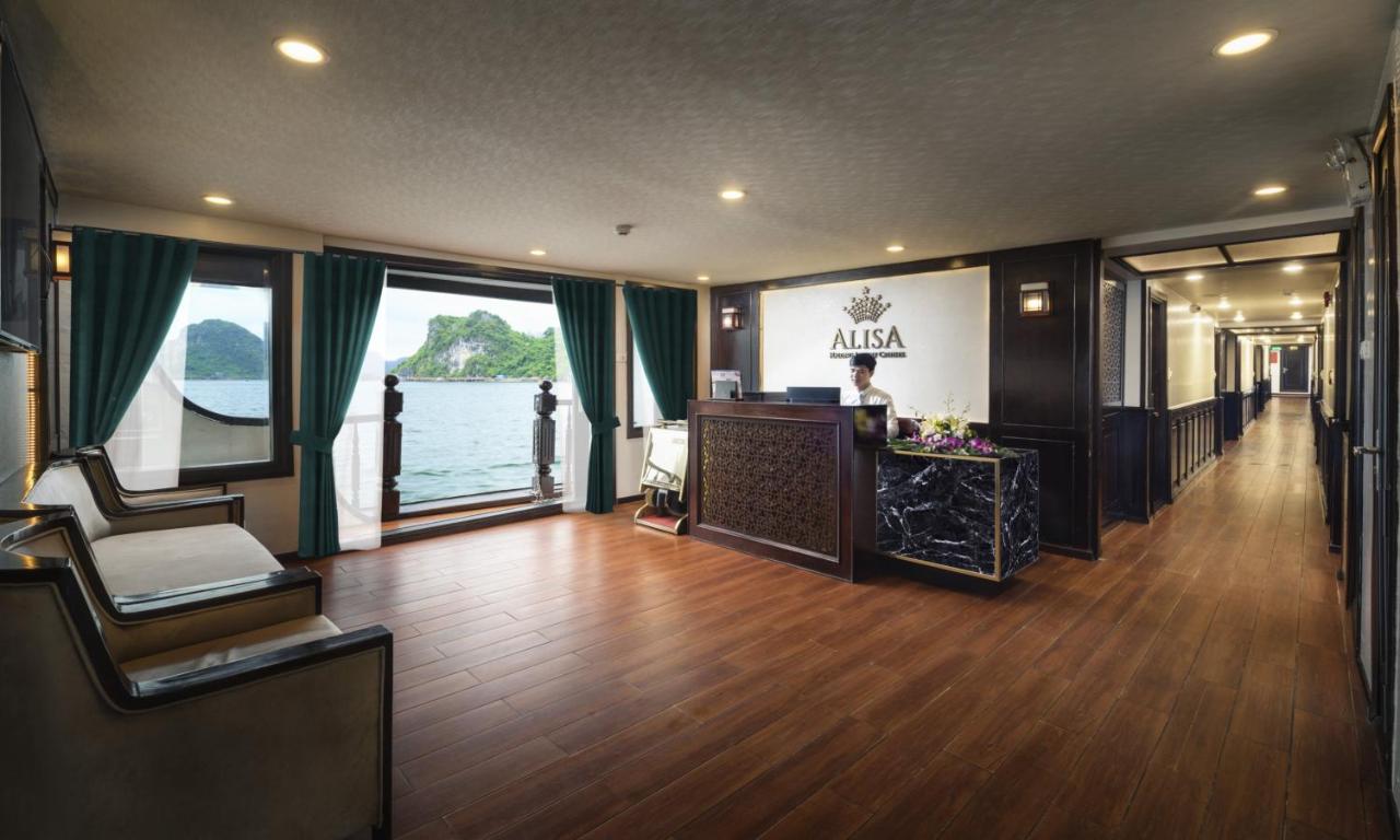 Du thuyền Alisa Premier vịnh Hạ Long
