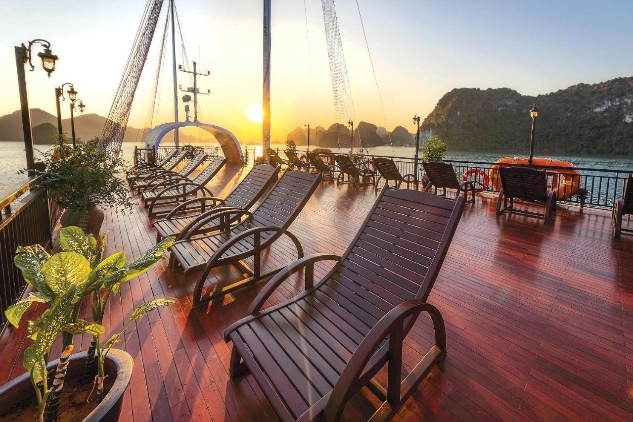 Du thuyền Sena Lan Hạ