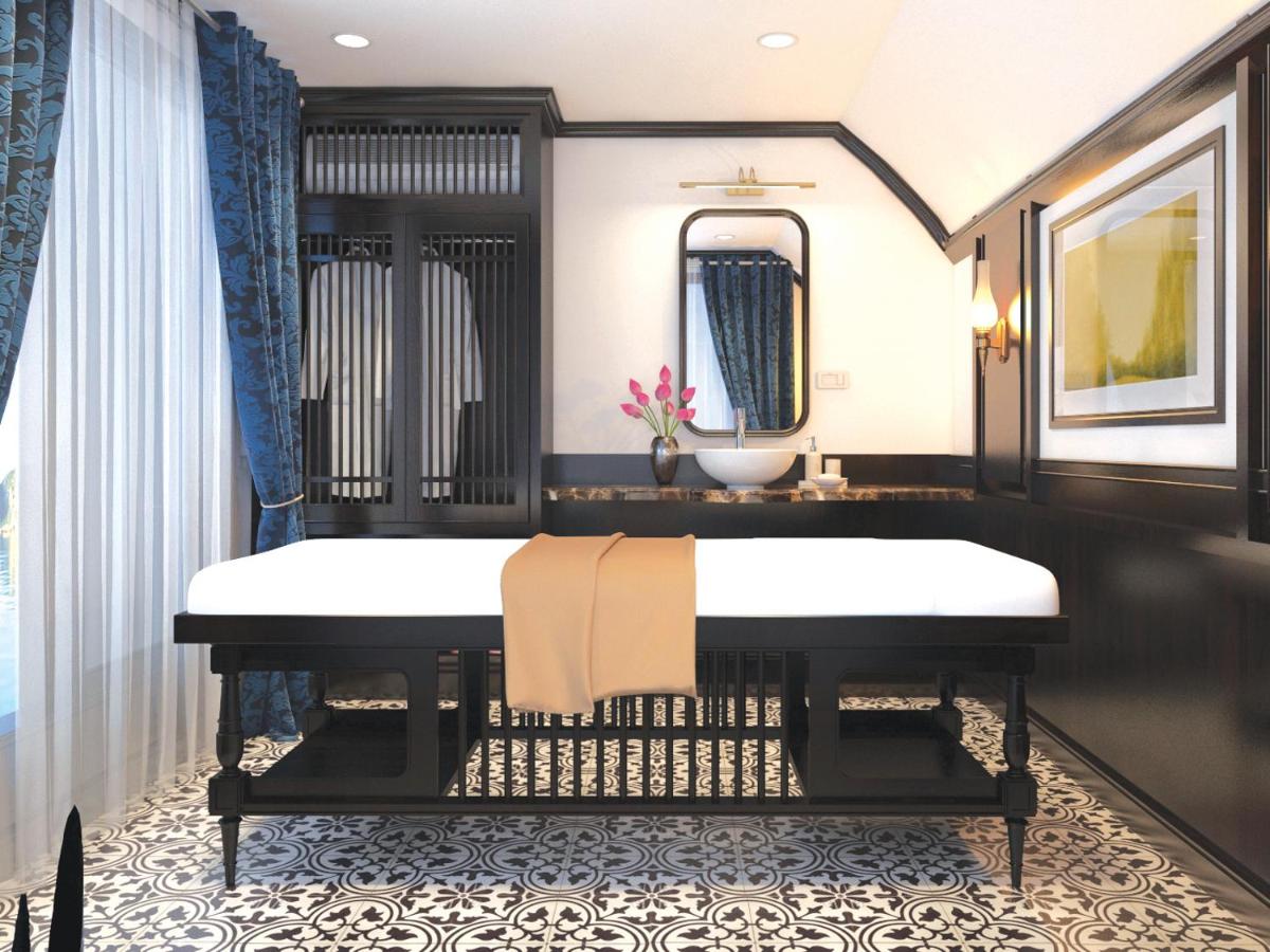 Du thuyền Sena Lan Hạ